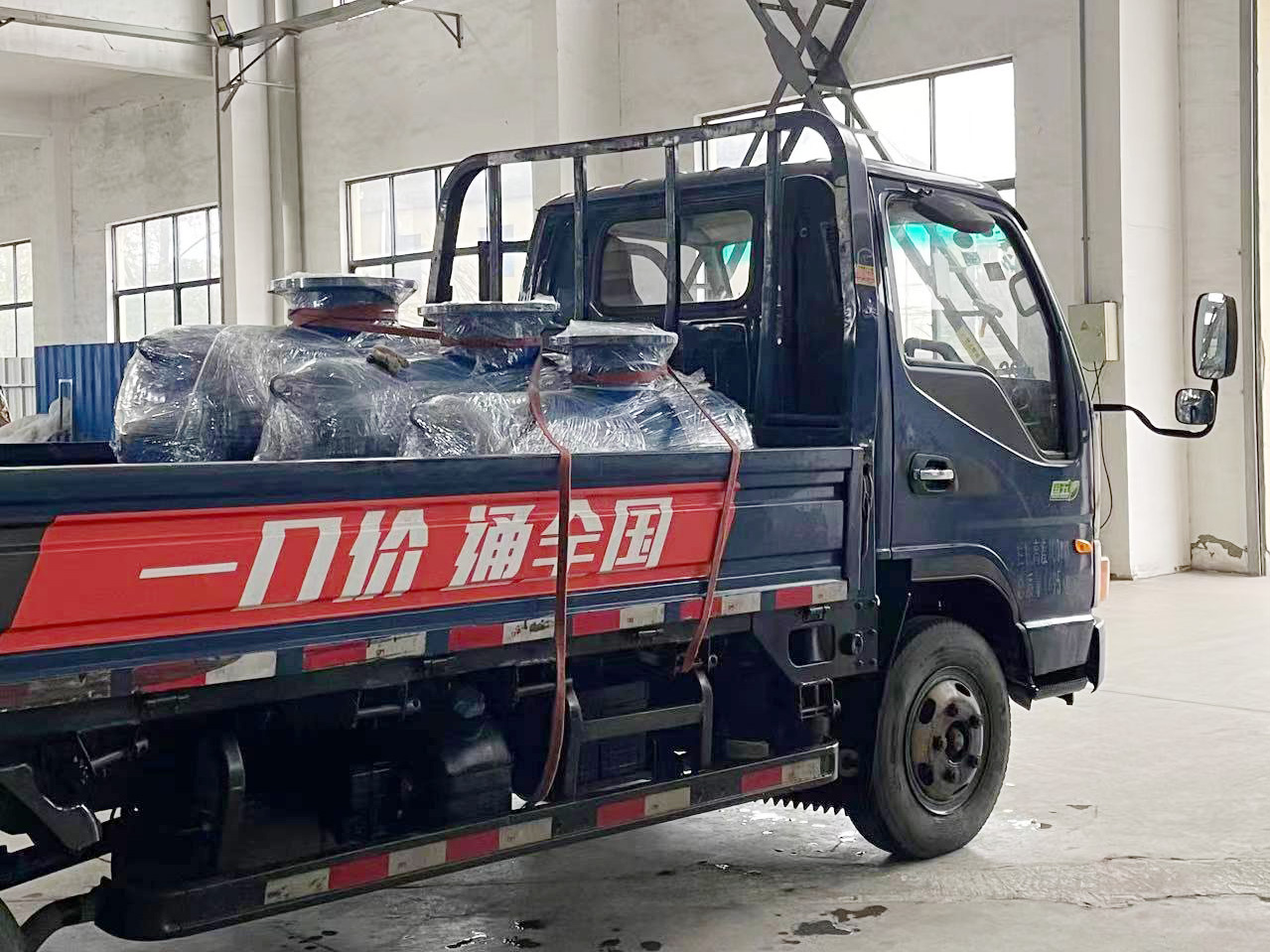 江蘇無錫專車直達(dá)螺旋排氣除污器3套