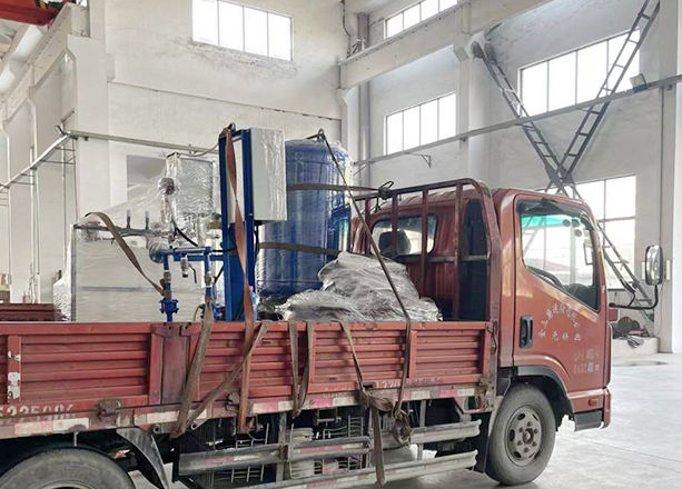 江蘇鎮(zhèn)江整車直達(dá)，定壓補(bǔ)水機(jī)組和全自動(dòng)加藥裝置各一套